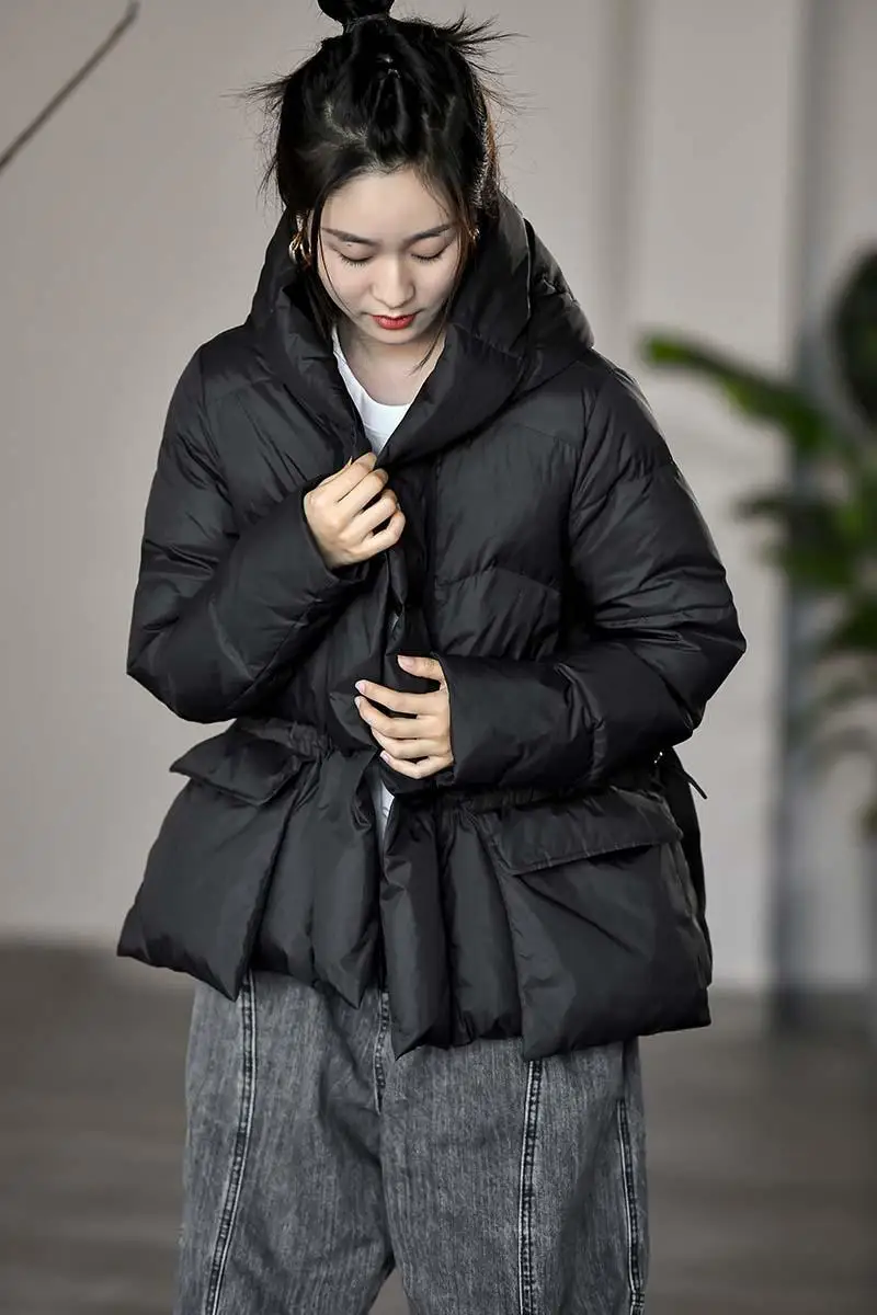 

2026 Autumn/Winter European Women's Down Jacket Commuter Strap Hoodie Coat