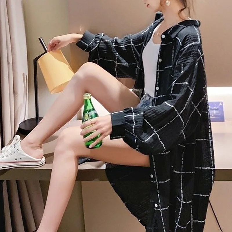 2023 nowa wiosenna i letnia moda na co dzień prosta w paski luźne koszula damska przeciwsłoneczne z długi jednorzędowy rękawami