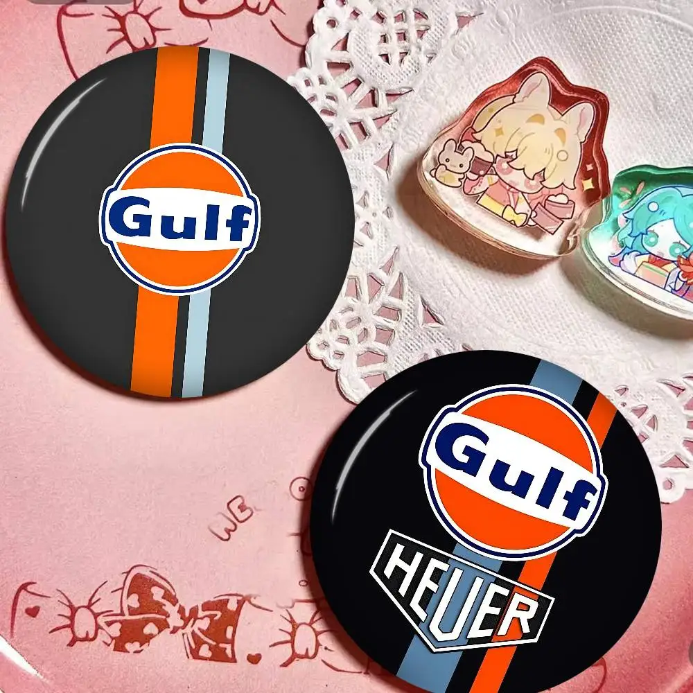 G-Gulf Racing Car New  Brooches Soft Button Pin Funny Silly Gnarpy on A Skateboard Meme Badge Gamer Collection Gifts