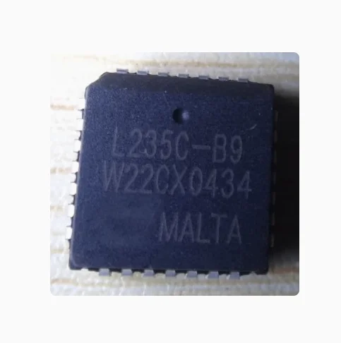 IC جديد 100% L235C-B9 PLCC28