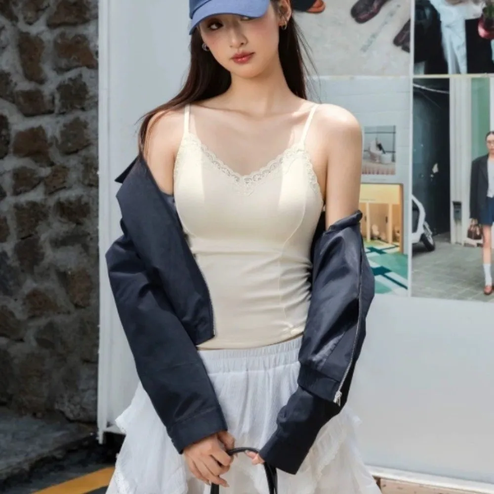 Top corto de encaje ajustado para mujer, camisa de fondo, camisola de encaje dulce con almohadillas, cuello en V, estilo picante para niña, Top tipo chaleco para mujer