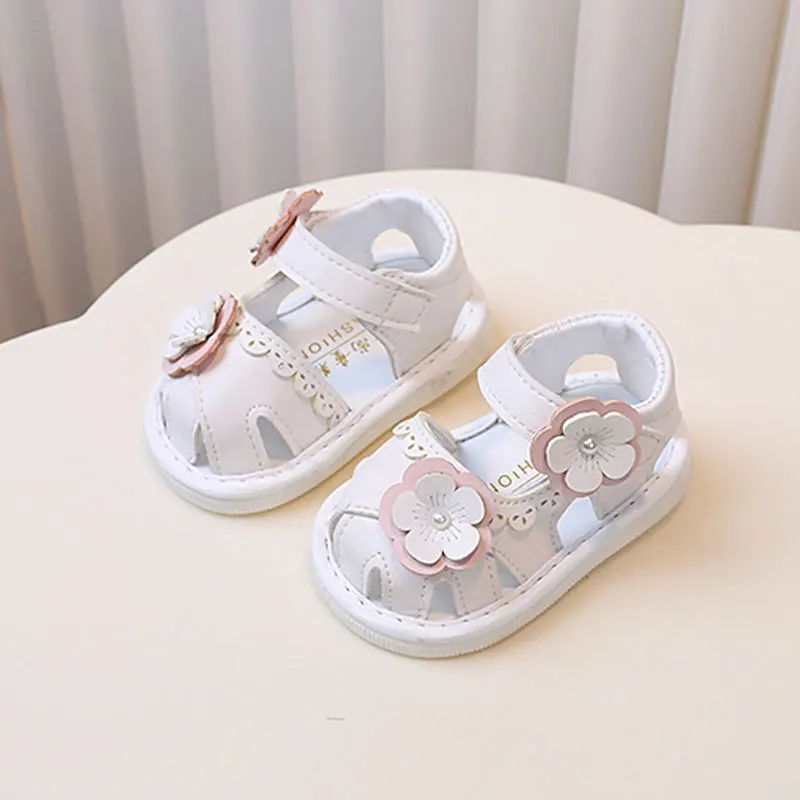 Fashion Baby Squeaking Shoes 2026summer New Kids Sandals Simple Versatile Girls' Beach Shoes Comfort Non Slip Baby First Walkers