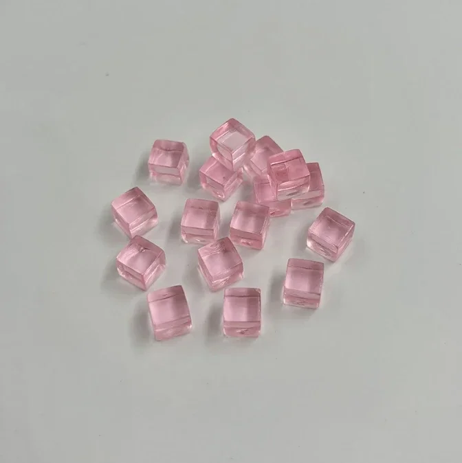 100 قطعة مكعب ملون كريستال واضح اللون النرد 8 مللي متر شفافة مربع الزاوية مجموعة لعبة الشطرنج قطعة الزاوية اليمنى