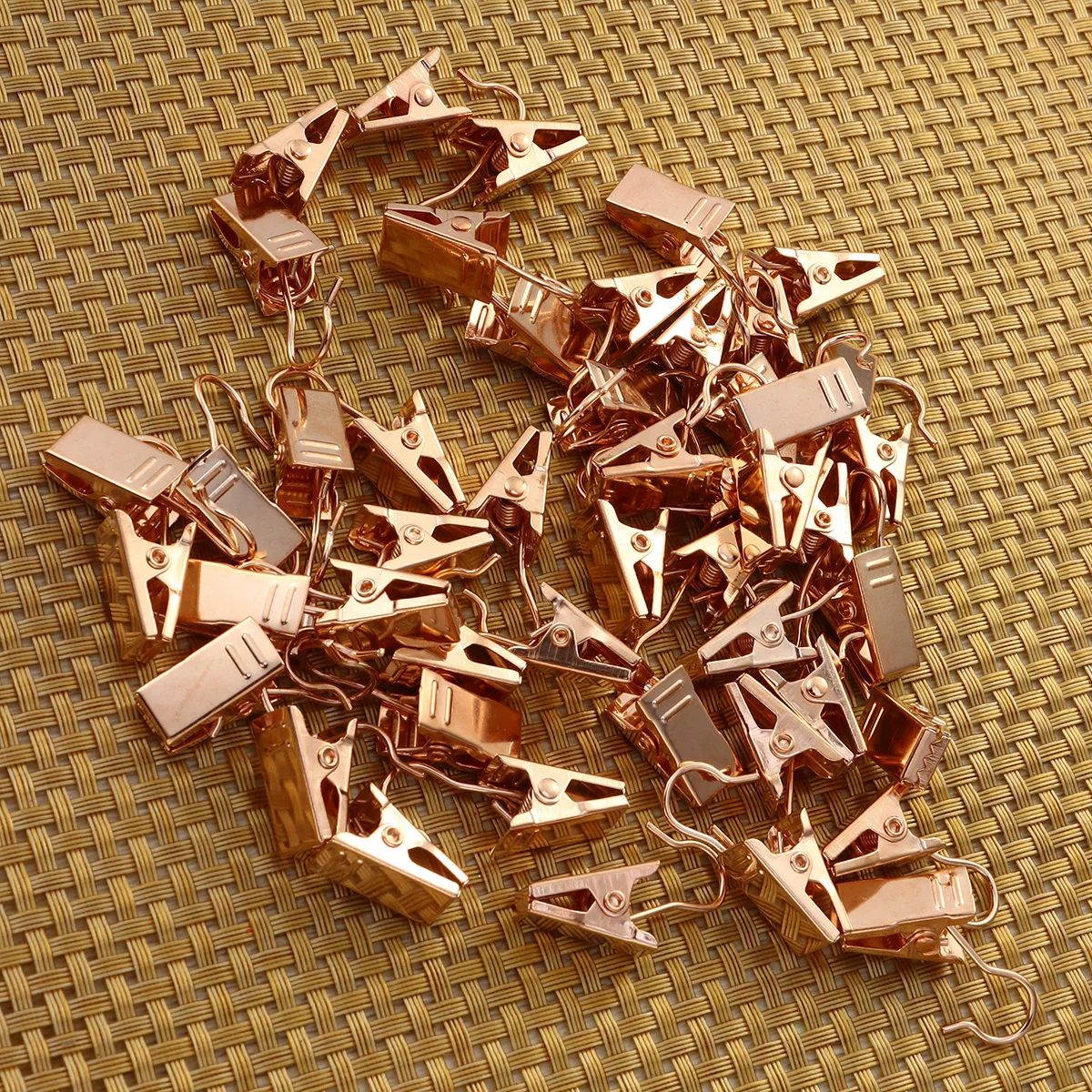 

100pcs Window Shower Curtain Clips Hook Sturdy and Drapery Clips Curtain Rings Clamps Home Bathroom Accessories