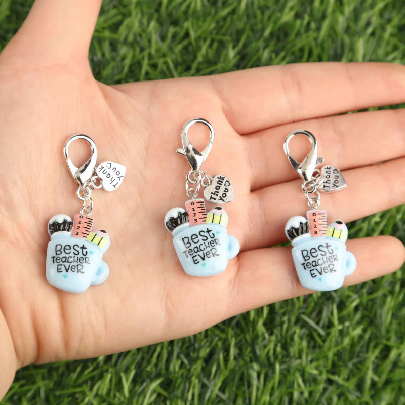 2D 3/6pcsGraduation Season“Going Places”Inspirational Keychain Set，Suitable for a graduation ceremony、Graduation party favors，Or