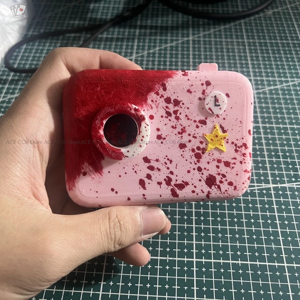 

Pink Handmade Bloody Stain Happy Camera Nnu-Anu-Kf Takopy Anime Products 2-style Cosplay Props Halloween Takopi's Original Sin
