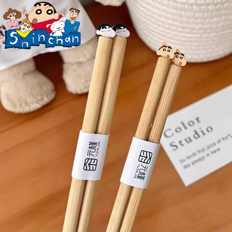 Crayon Shin-chan palillos de Sushi japoneses chinos, palillos reutilizables de dibujos animados, juego de vajilla antideslizante para pareja linda, palillos de bambú