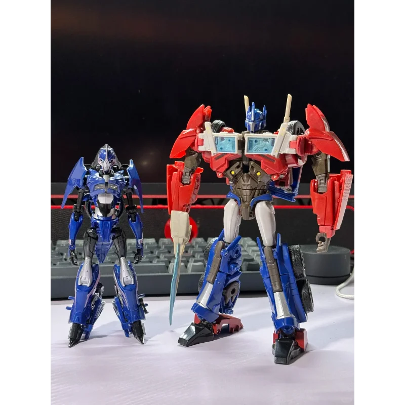 Thumbnail 2 - #43 Best Transforming Robot Toys to Buy In 2026