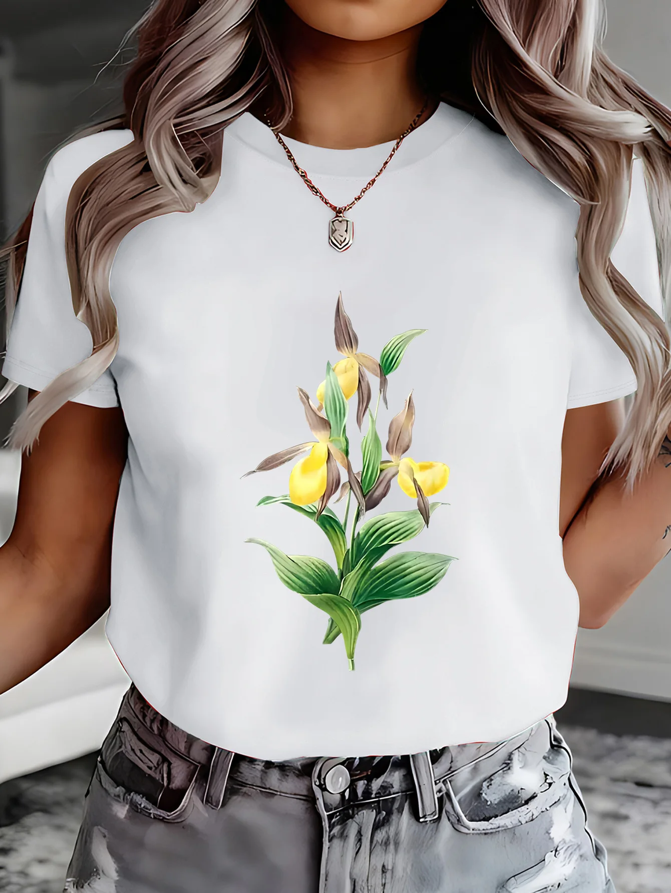 Yellow Orchid Brown Petals Green Leaves Elegant Botanical Pattern Directional Print Crew Neck Harajuku Sleeve Aesthetic Clothes