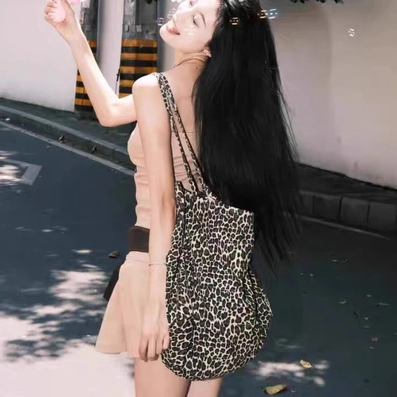 

Сумка на плечо с леопардовым принтом в западном стиле, ленивая и повседневная сумка для покупок, большая вместительная сумка для подмышек, новинка в европейском и американском стиле