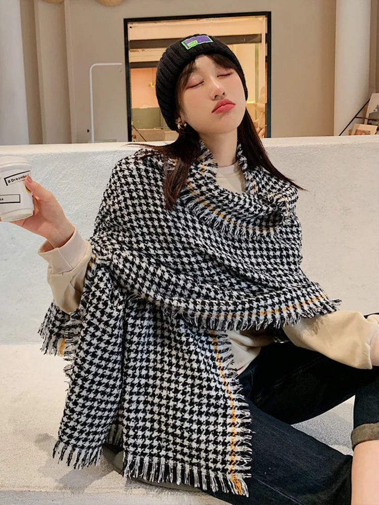 

new comfortable thick soft plaid big vintage elegant scarf warm temperamental fresh simple high quality knit classical shawl