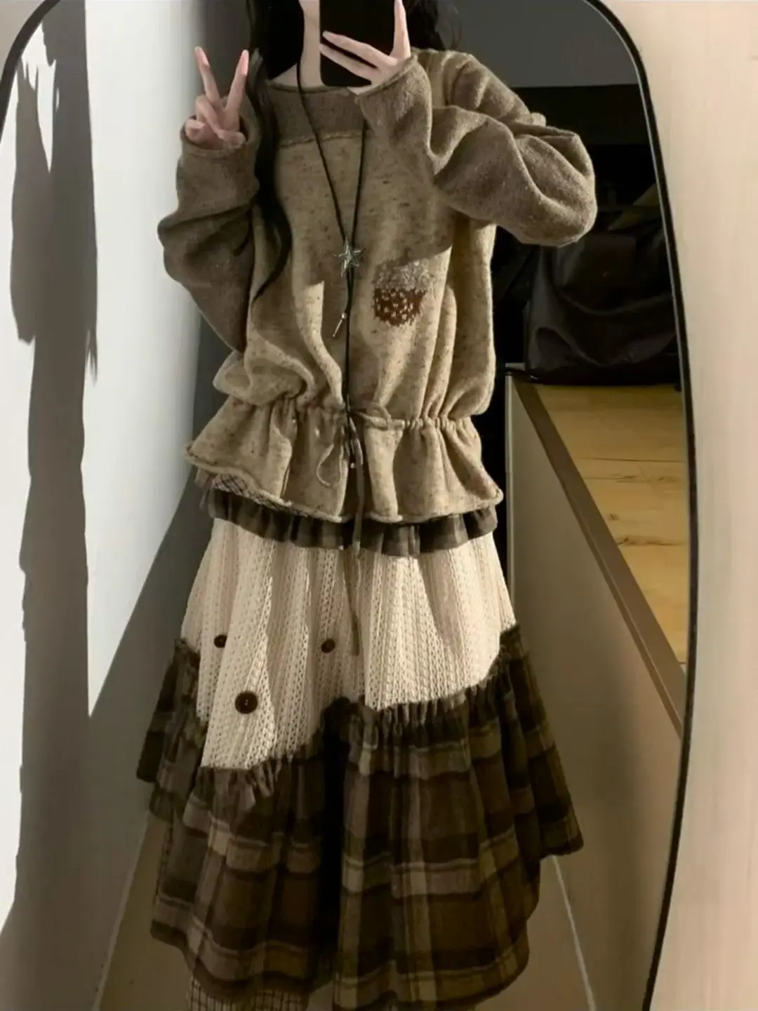 High Waist Asymmetrical Heavy Patchwork Skirt Women's Autumn Winter A-Line  Skirt Slimming Effect Vintage Style