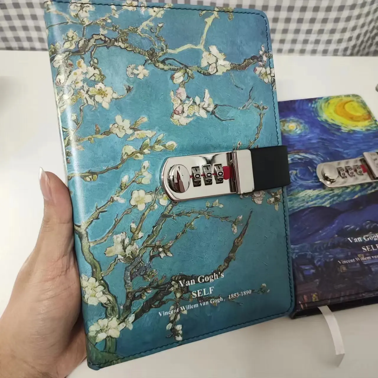 Imagem -03 - Van Gogh Art Pintura a Óleo Notebook Código a5 pu Cover Diário com Fechadura 260 Páginas 100g Escrita Notepad Escola e Escritório Papelaria Presente