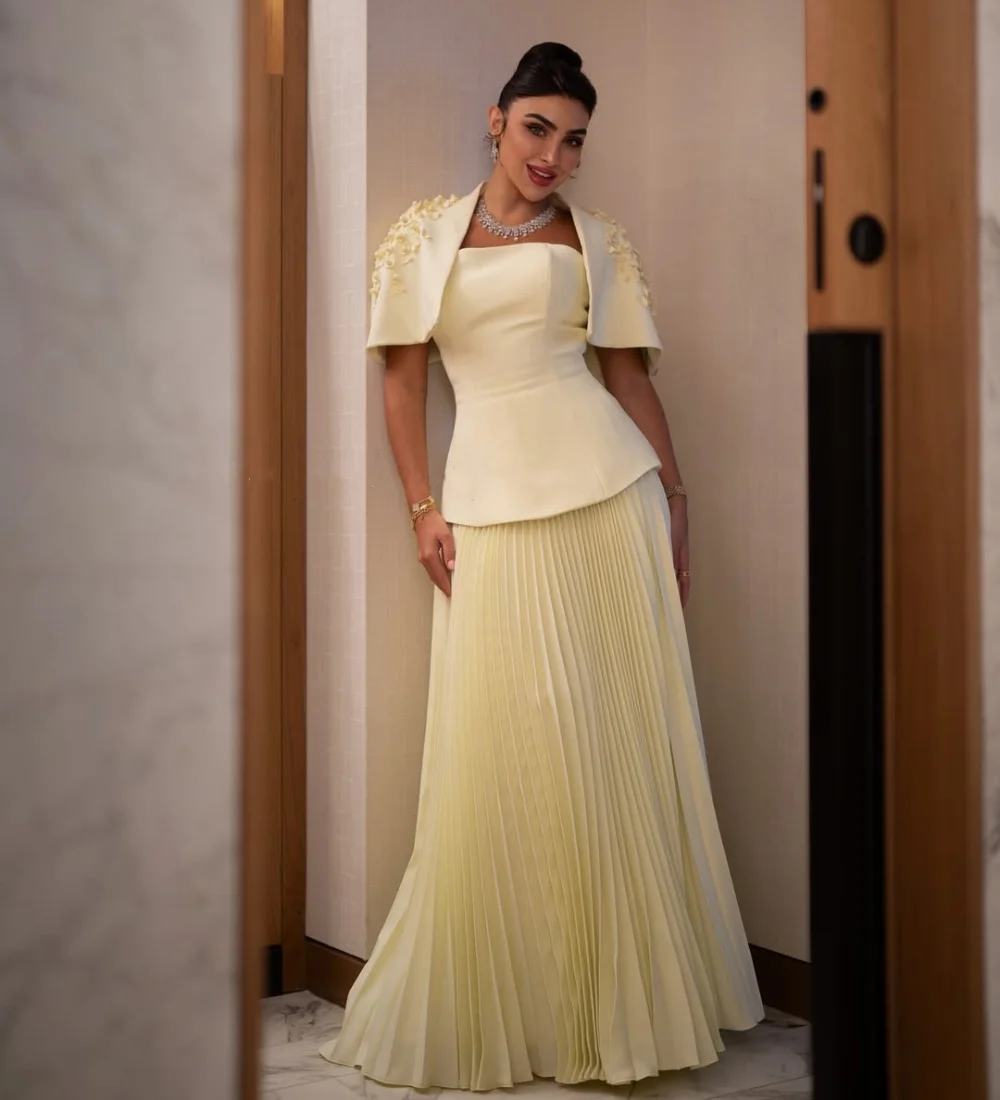 

Customized Modern Style Pleat Sequined Applique A-line Square Neck Long Quinceanera Bespoke Occasion Dresses