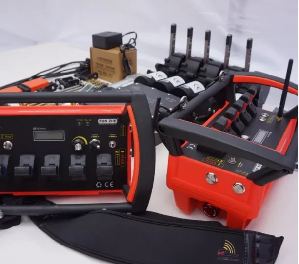 Carton Polymer Lithium Crane Wireless Remote Control 4 Buttons Plastic,plastic and Silicone Rolling Code