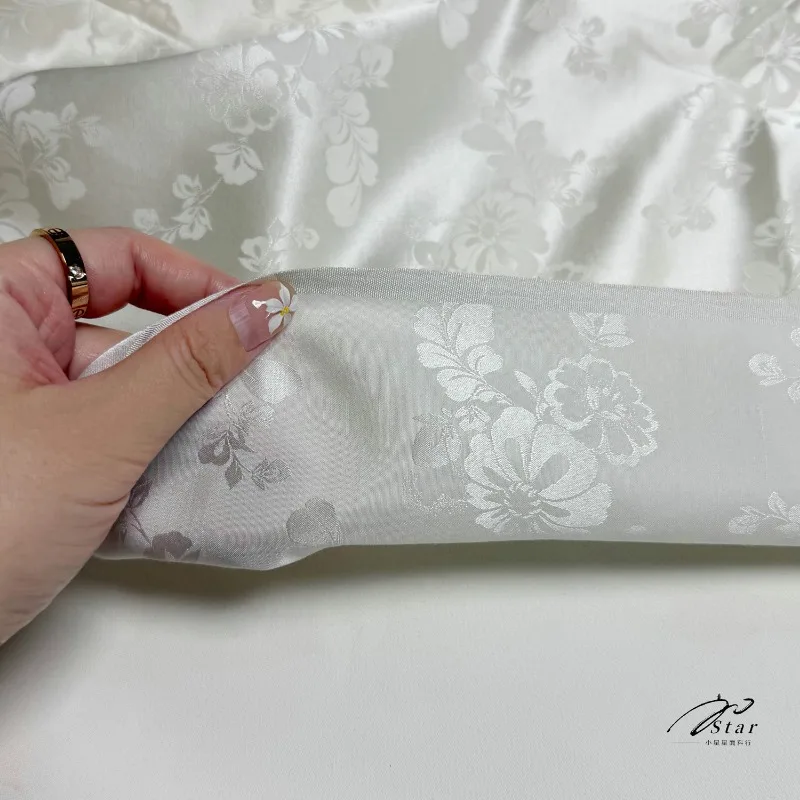 50%silk 50% Cotton Natural Beige Jacquard Silk Satin Cheongsam Top Mulberry Silk Satin Fabric