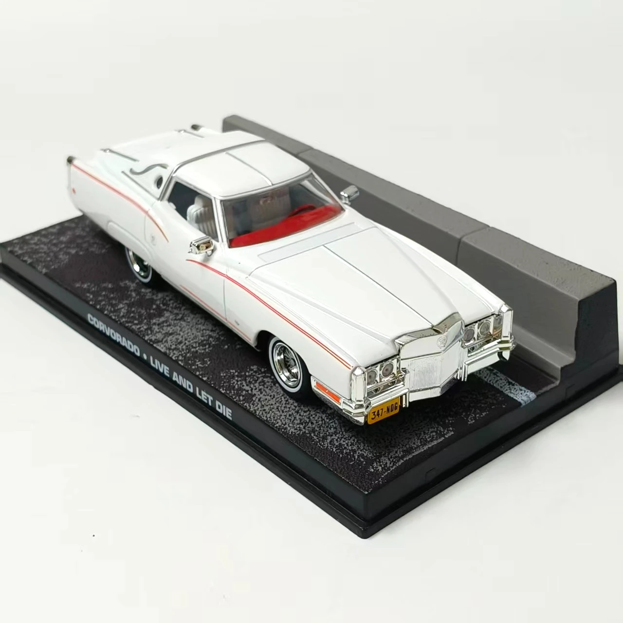 

UH007 1:43 CORVORADO LIVE AND LET DIE Alloy Car Diecasts & Toy Vehicles Car Model Miniature Scale Model Car For Children