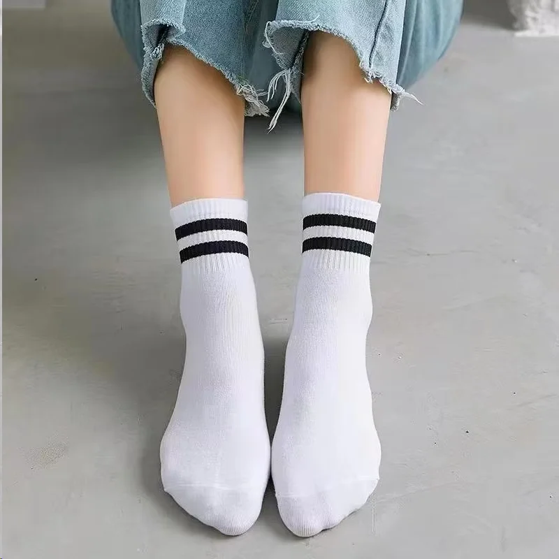 6 Pairs Men's Socks Spring Autumn Simple Casual Black White Striped Socks Breathable Mid Tube Sock High-quality Round Neck Socks
