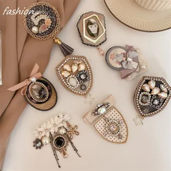 Vintage Medieval Niche Court Style Brooch Small Fragrance Baroque Design Brooch Temperament Women's Clothing Accessories Corsage