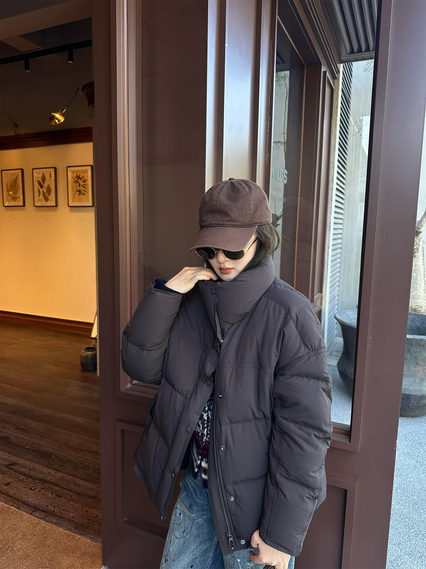 

Теплая модная повседневная пуховая куртка AIMURSE Snow Mountain с уникальным дизайном AM3006, наполнитель из полиэстера, застежка-молния, длинный рукав