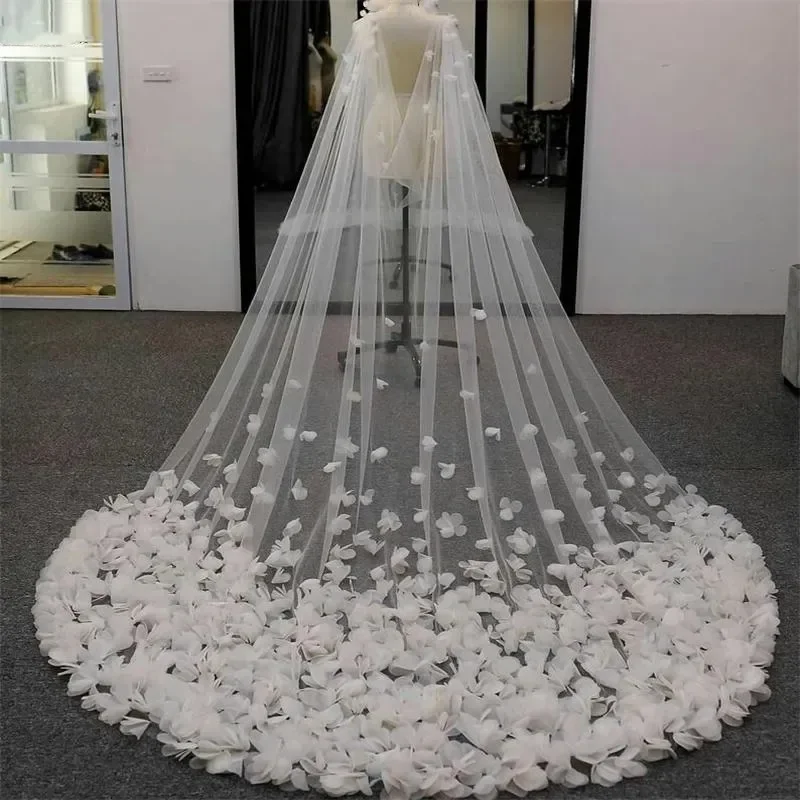 

Vintage Elegant Wedding Veil 3D Flower Application White Ivory Shoulder Veil Long Bridal Veil Single Wedding Accessory