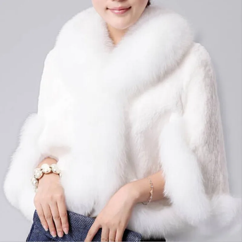 

2023 New Women Winter Faux Fox Fur Coat Short Loose Overcoat Brushed Warm Jacket Temperament Commuting Fashion Outwear