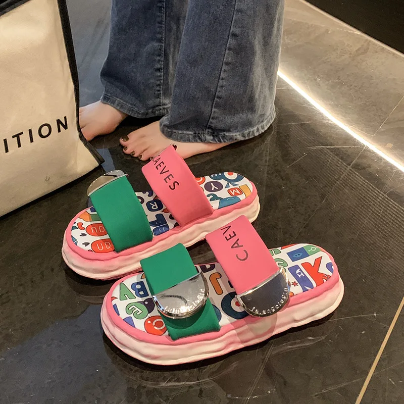 Women Platform Slippers Summer Ladies Muffin Bottom Increase Flat Shoes Woman Fashion Graffiti Beach Sandal Metal Buckle Slipper