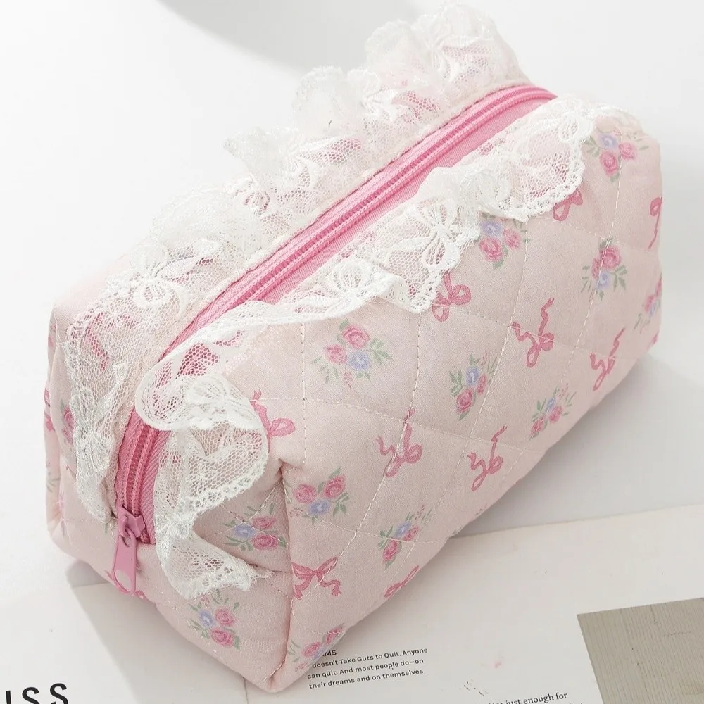 Sweet Bow Floral Print Makeup Bag Large Capacity Quilted Ruffled Edge Pen Bag Zipper Closure Bow Floral Print Wash Storage Bag