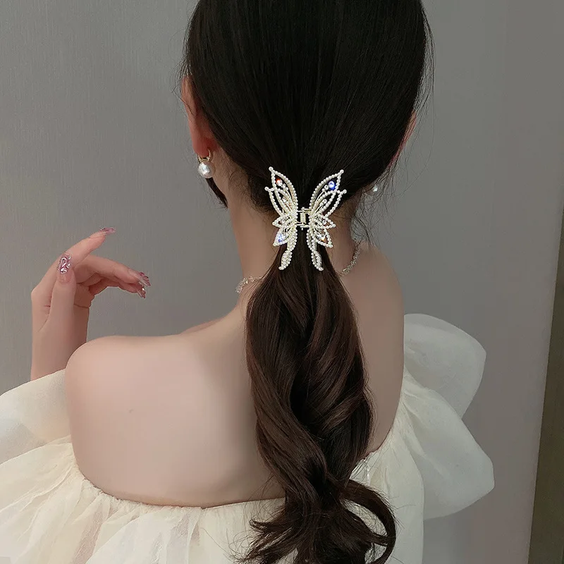 Korean Style Elegant Temperament Pearl Rhinestone High-end Women\'s Shark Clip Metal Hollow Butterfly Grab Clip Half Tie Hair