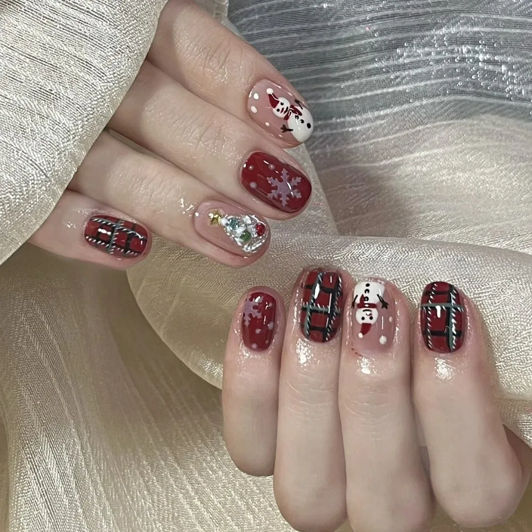 

10pcs Snowman Handmade False Nails Tips Christmas Red Short Square Fake Nail Art with Cute Snowflake Design Press on Nails Sets