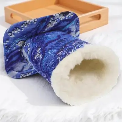 

Eyeglasses Stand Unique Shape Appearance Fashion Charming Decorative Touch Bedroom Living Room Study Office Open Exposure Design