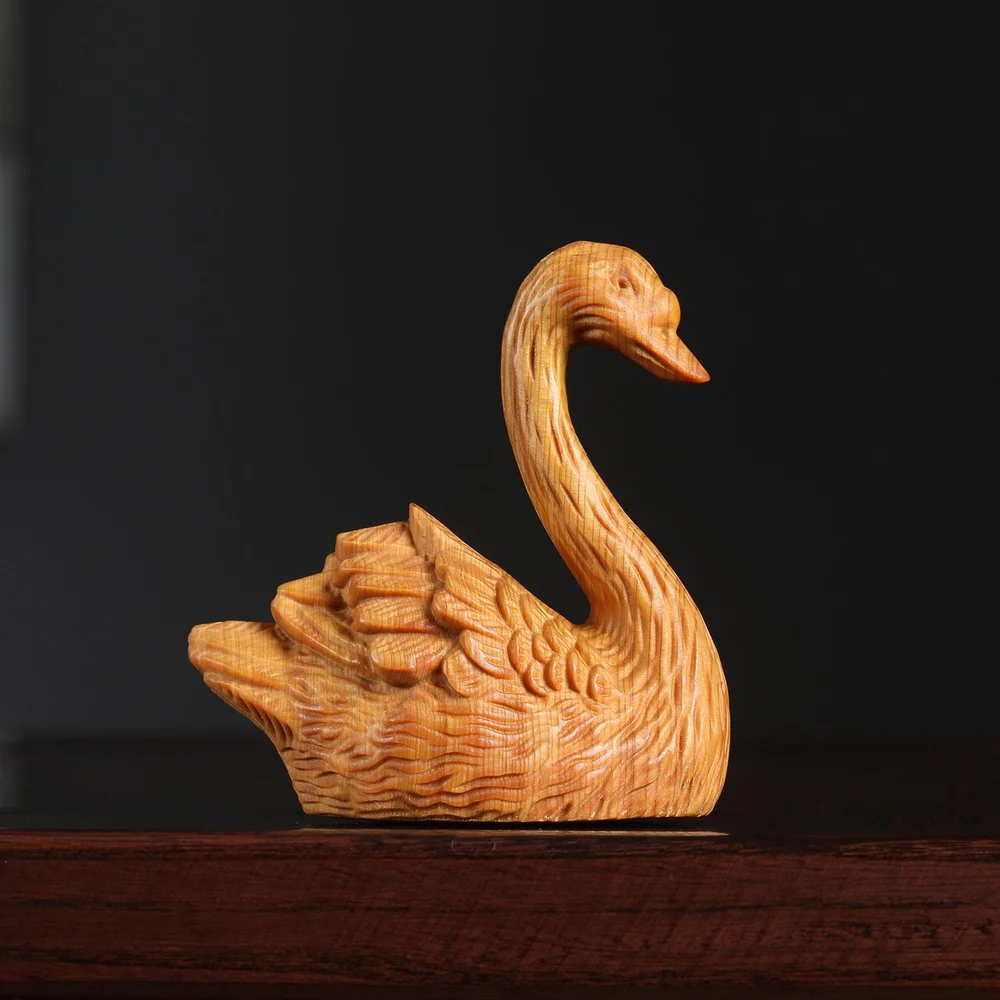 Hand Carved Thuja Sutchuenensis Swan Figurine Natural Wood Swan Statue Desktop Tabletop Ornament Collectible Gift
