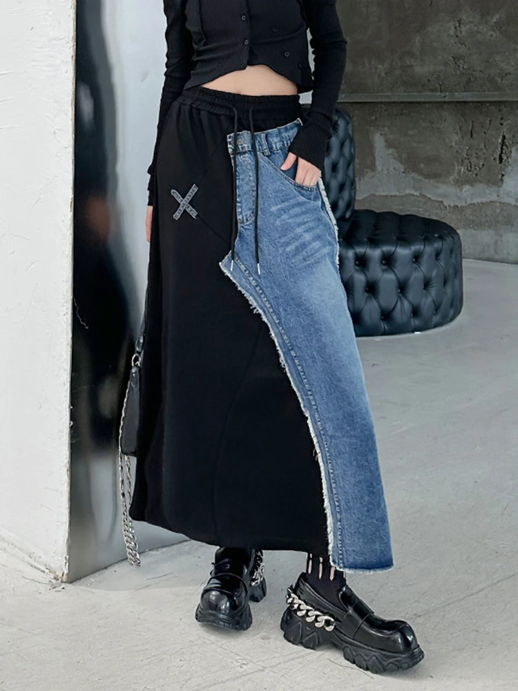 [EAM] High Elastic Waist Black Denim Color-block Burr A-line Half-body Skirt Women Fashion Tide New Spring Autumn 2025 1DH5213