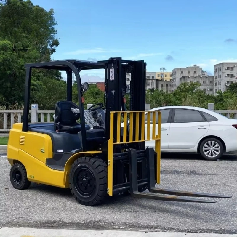 YG1.5 Ton Electric Forklift Counterbalanced Hydraulic Lithium Battery Fork Lift for Sale Suitable for Transportation