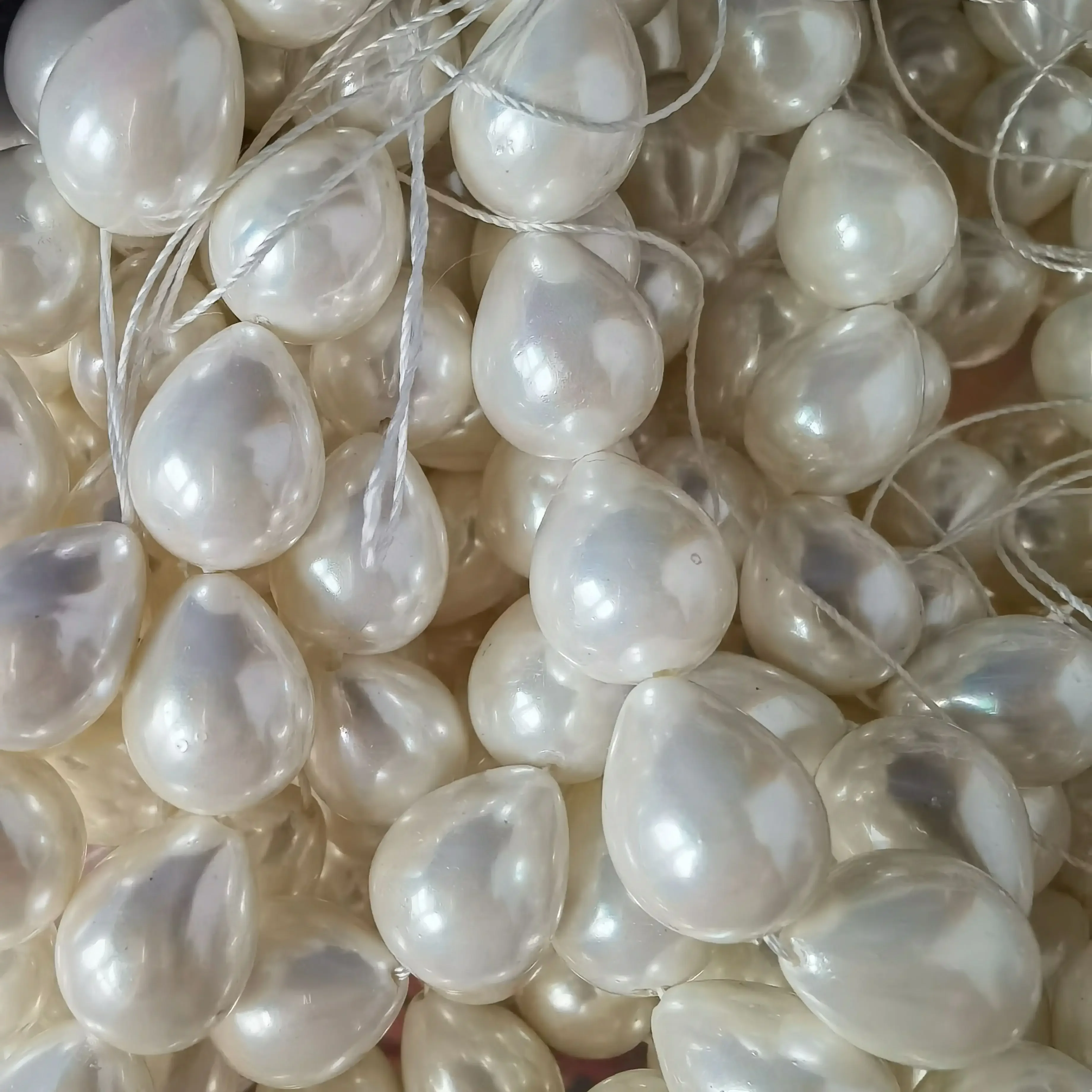 

(10PCS/PACKAGE) Clearance Natural Stone Simple Shell Pearls Beads