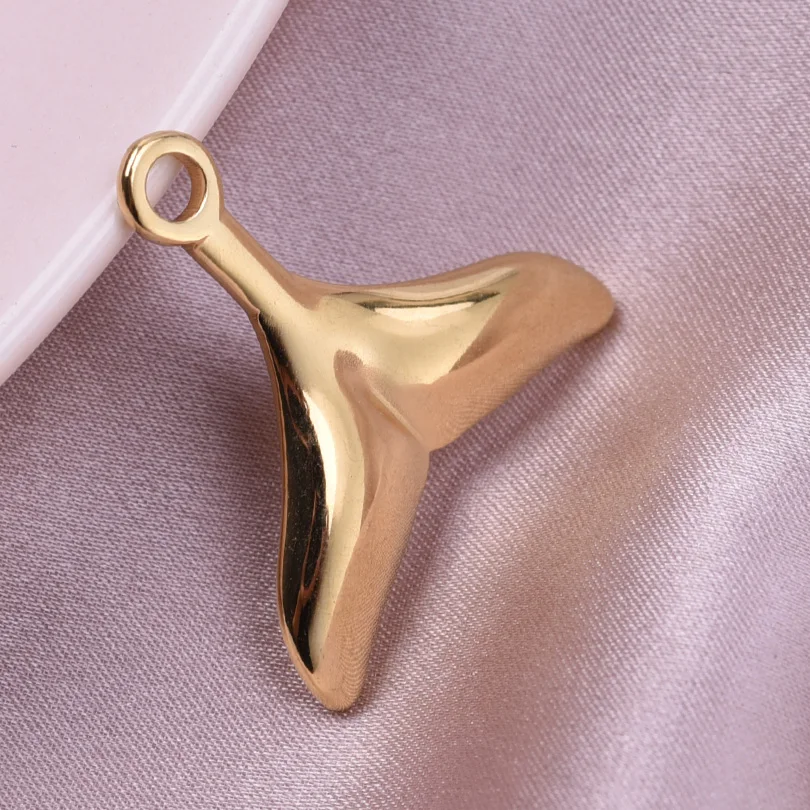 10Pcs/Lot Pretty Mermaid Tail Fashion Pendant Advanced Simplicity Stainless Steel Pendants New Jewelry Making Craft Ornaments
