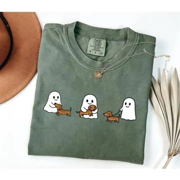 

Comfort Colors Ghost Trio Halloween Dachshund Unisex T-shirt - Weenie Dog Lover Tee, Spooky Doxie Owner Gift, Haunted Ghosts
