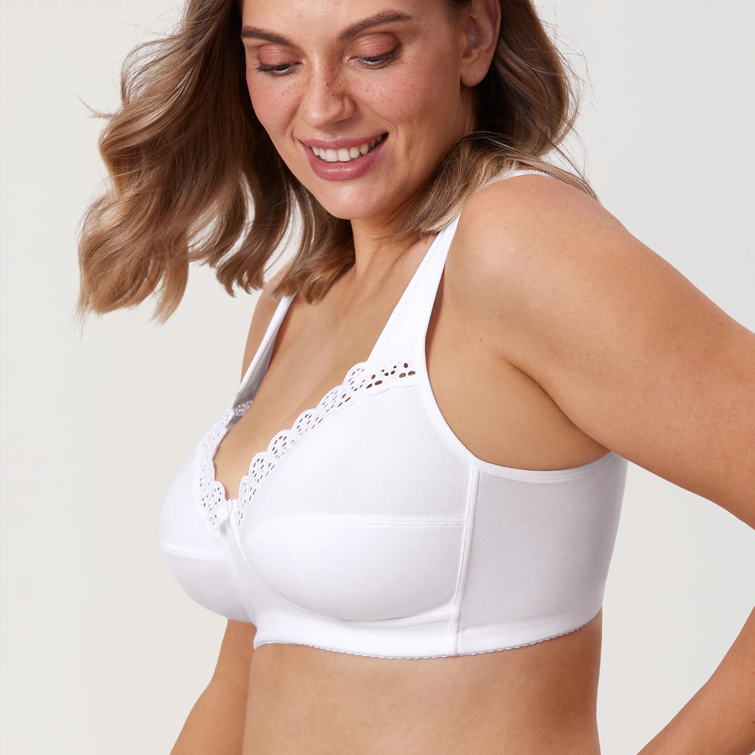 DELIMIRA Women\'s Soft Plus Size Wirefree Non-Padded Full Coverage Lace Cotton Bra