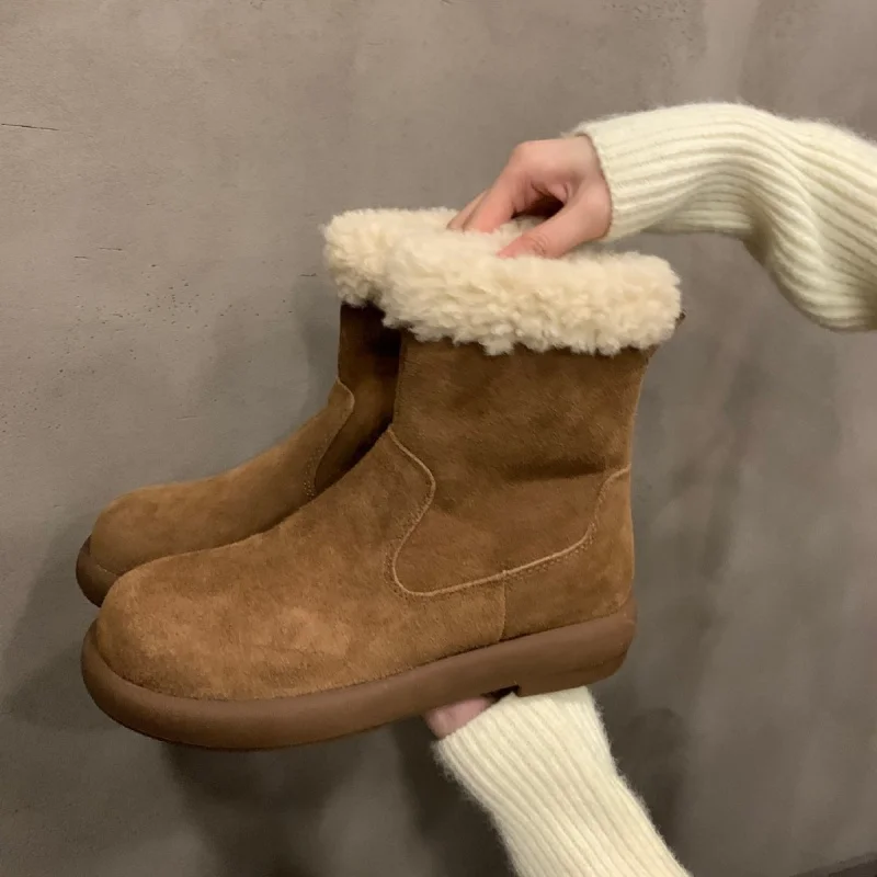 

2025 Новые осенние и зимние утолщенные флисовые хлопковые ботинки, теплые меховые сапоги, короткие сапоги с толстой подошвой, сапоги из коровьей кожи для женщин