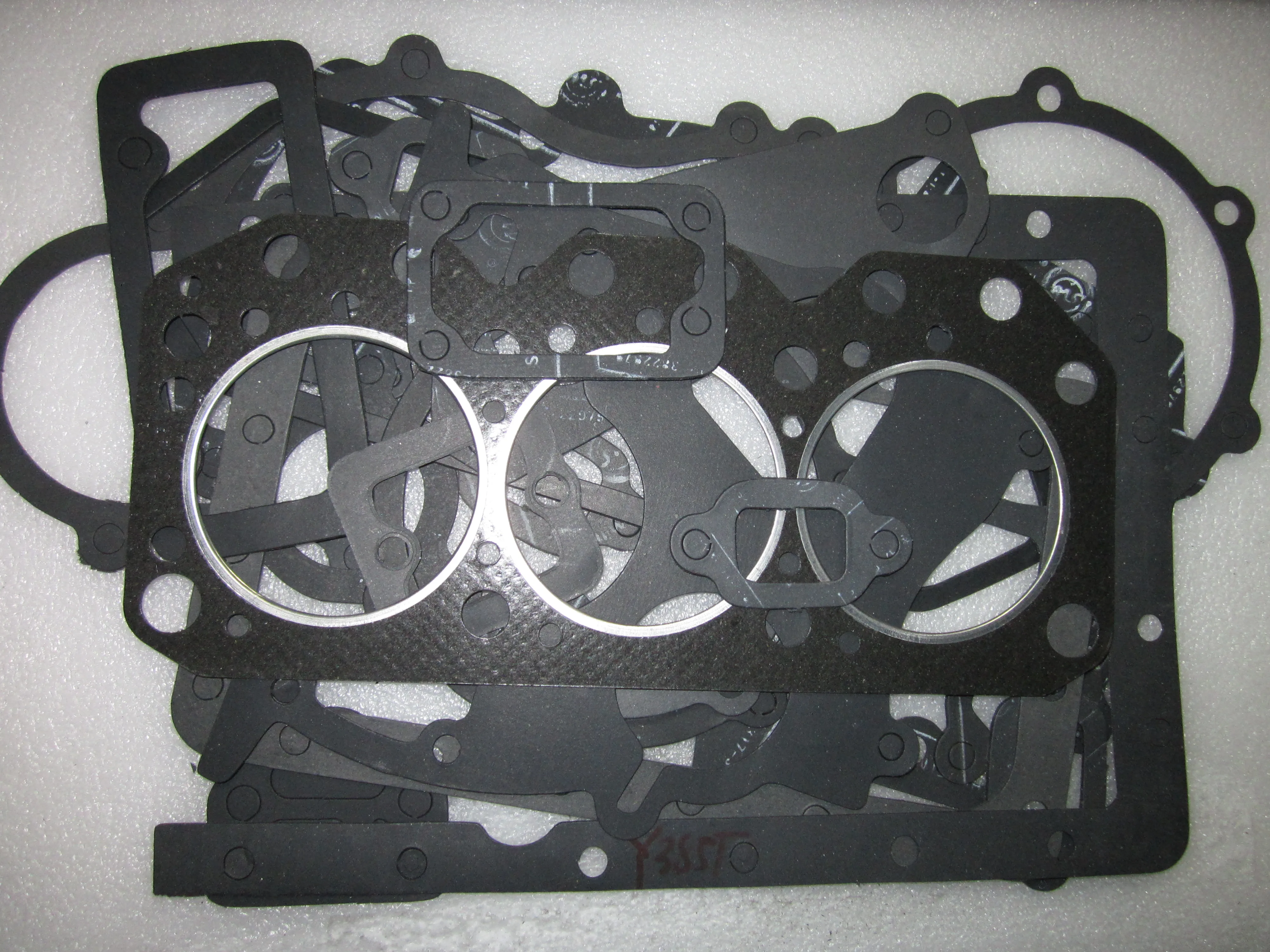 Y385T 1 -01004 , Gaskets kit including cylinder head gasket for Yangdong Y385T for tractor Jinma tractor JM254