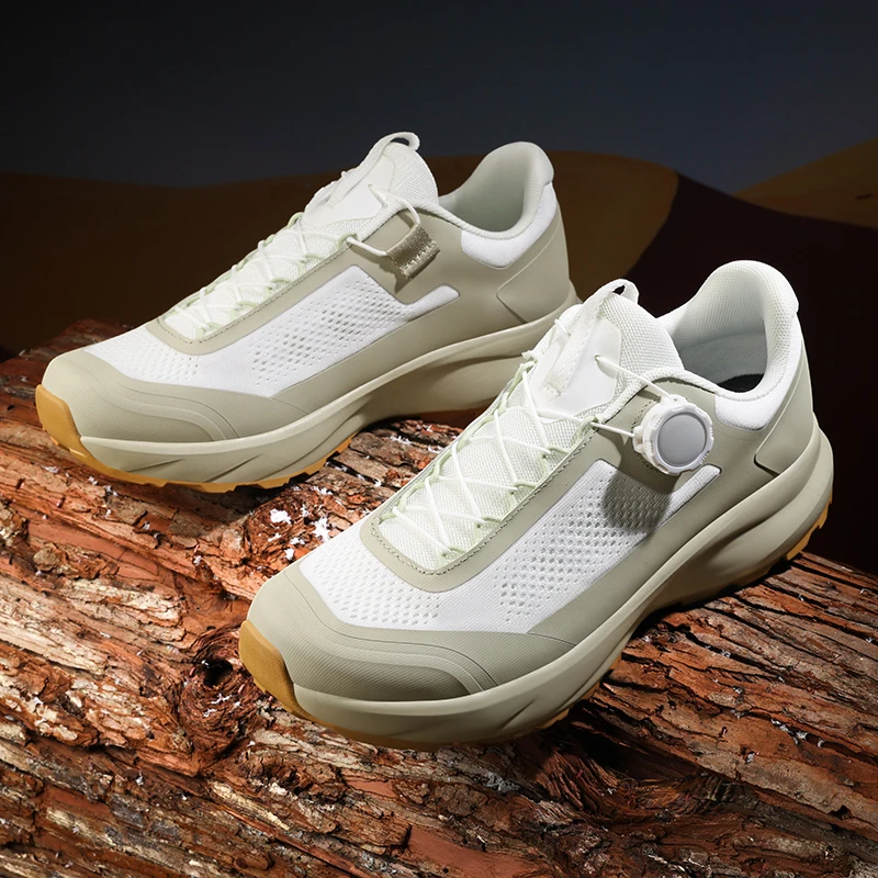 New Golf Men Shoes Professional Golfers Sneaker Non Slip Walking Lightweight Comfortable Footwear Black White Driving Boots