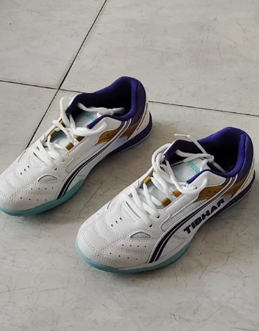 

2025 New Men's and Women's Tennis Shoes Breathable Outdoor Sneakers Anti-slip Training Tennis Sneakers Comfortable Tennis Shoes