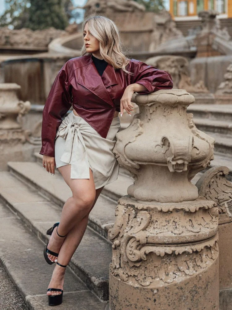 Jaqueta de couro curta vermelha moda feminina cor sólida lapela chique zíper solto jaquetas curtas senhora nova casual comute streetwear