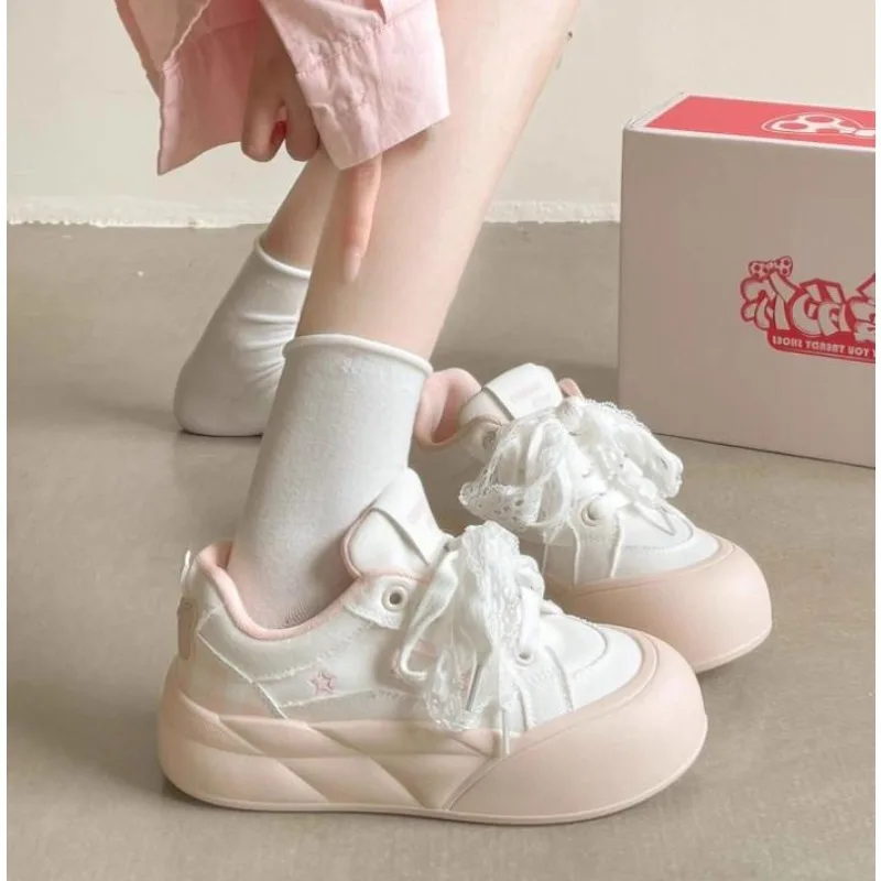 

Женская вулканизированная обувь, осень 2023, новая модная повседневная обувь на платформе со шнуровкой, удобная уличная нескользящая обувь на плоской подошве, увеличивающая рост