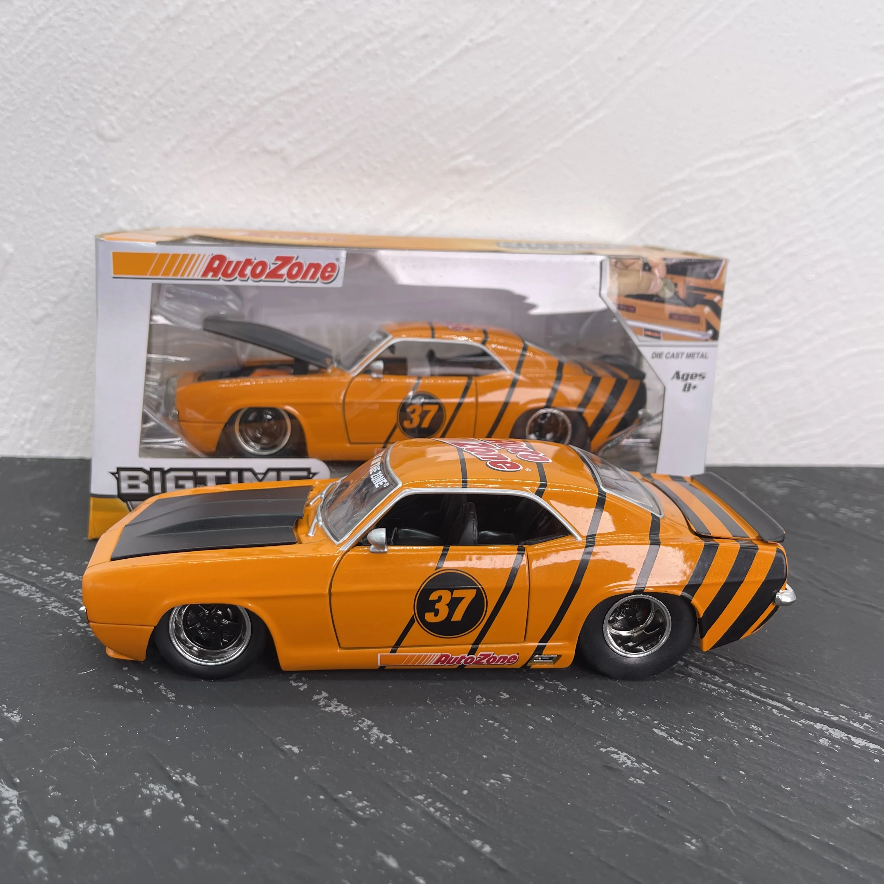 Jada Toys Bigtime Muscle 1:24 1969 Chevy Camaro Die-cast Car Orange Model for Kids and Adults Piggy Bank