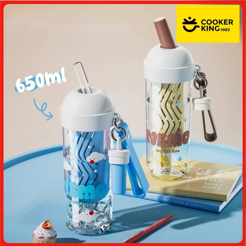 

COOKER KING 800ml Water Bottle Drinking Cups with Straw and Lid Large Capacity Portable Cup Water Bottle Cute Different Cups
