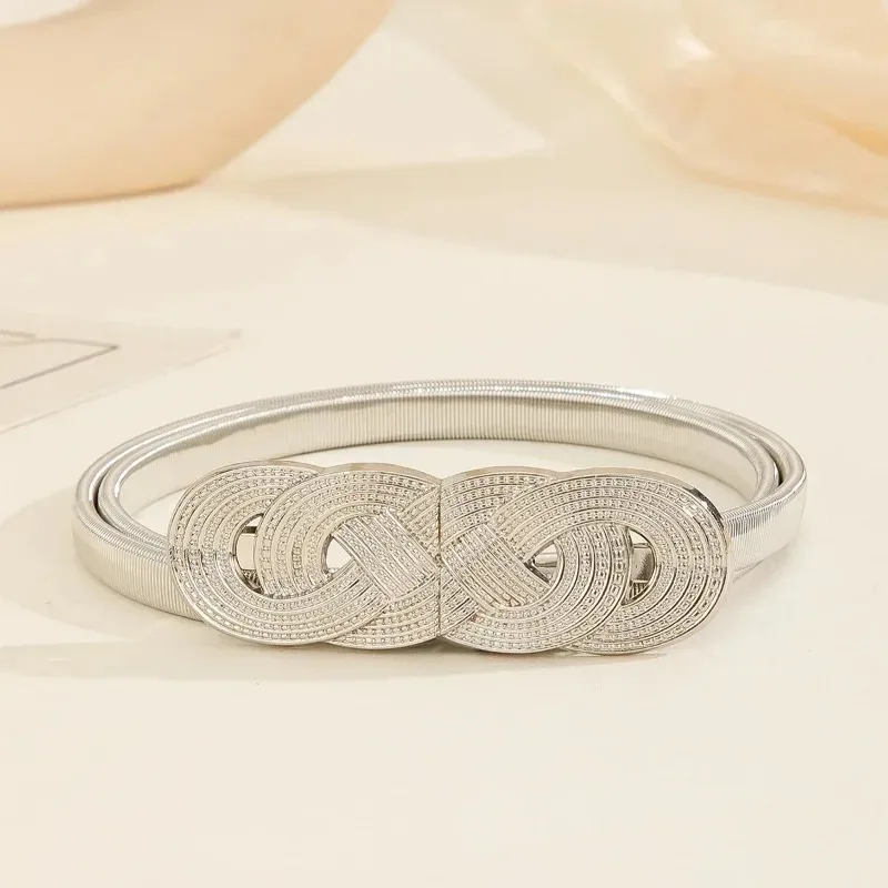 حزام سلسلة ذهبي وفضي للسيدات - حزام خصر معدني مرن قابل للتعديل للفساتين والجينز وملابس Y2K، أنيق ومتعدد الاستخدامات