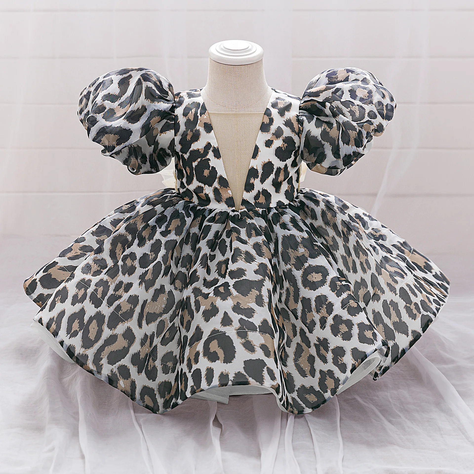Sweet Toddler Girls Puff Sleeves Big Bow Leopard Princess Dress For Cute Baby Birthday Baptism Pageant Ceremony Party Puffy Gown