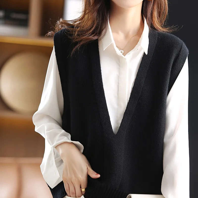 

Women's Camere Knitted Vest Svel Wool Sweater oulder Pad Loose Lazy V-ne Woolen Tank Top for Autumn Layering