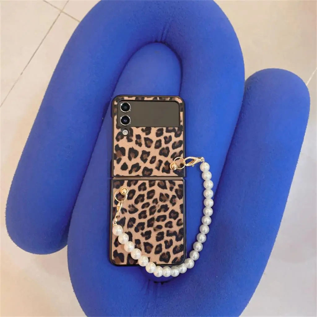 Japan Luxury Crossbody Lanyard Necklace Strap Phone Case for Samsung Galaxy ZFlip 5 6 ZFlip 4 3 Leopard Print Leather Cover Etui